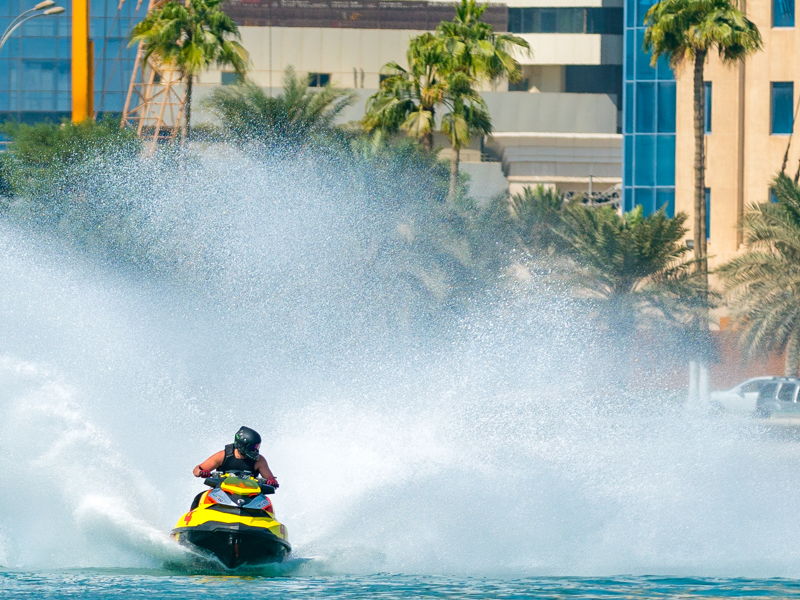 Катание на гидроцикле по Персидскому заливу - экскурсия в Доха, Катар