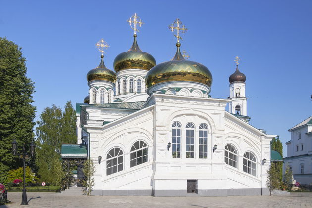 Виды Храм всех религий, Раифский мужской монастырь и остров-град «Свияжск»