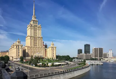 Обзорная экскурсия по Москве на автомобиле