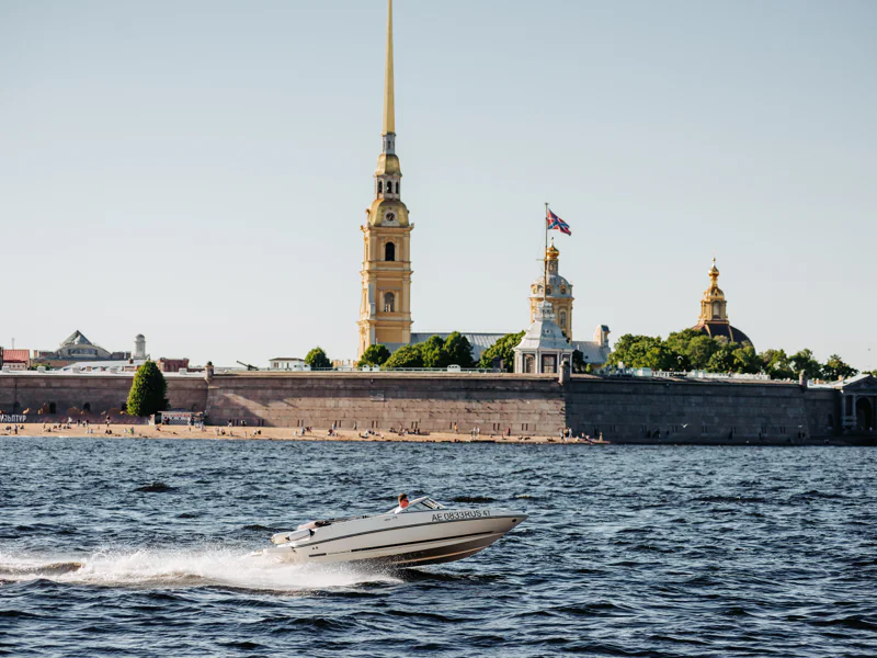 Прогулка по рекам и каналам Санкт-Петербурга — фото 2, Санкт-Петербург | Покатаем