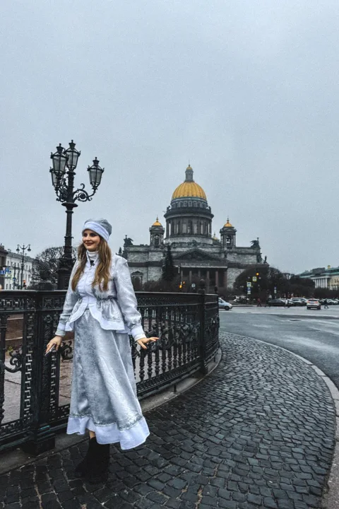 Со Снегурочкой по Петербургу: настоящая новогодняя экскурсия
