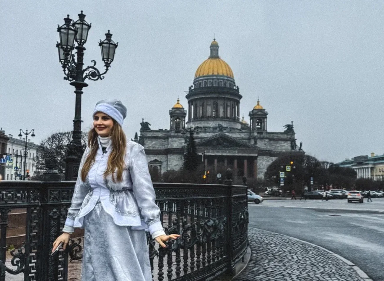 Со Снегурочкой по Петербургу: настоящая новогодняя экскурсия — экскурсия, Санкт-Петербург, Россия | Покатаем