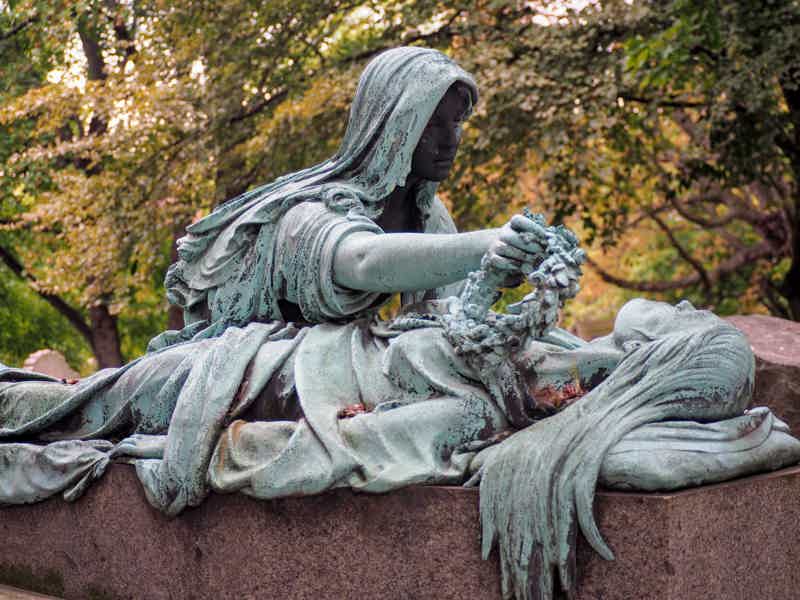 Секреты легендарного кладбища Пер Лашез - фото 4