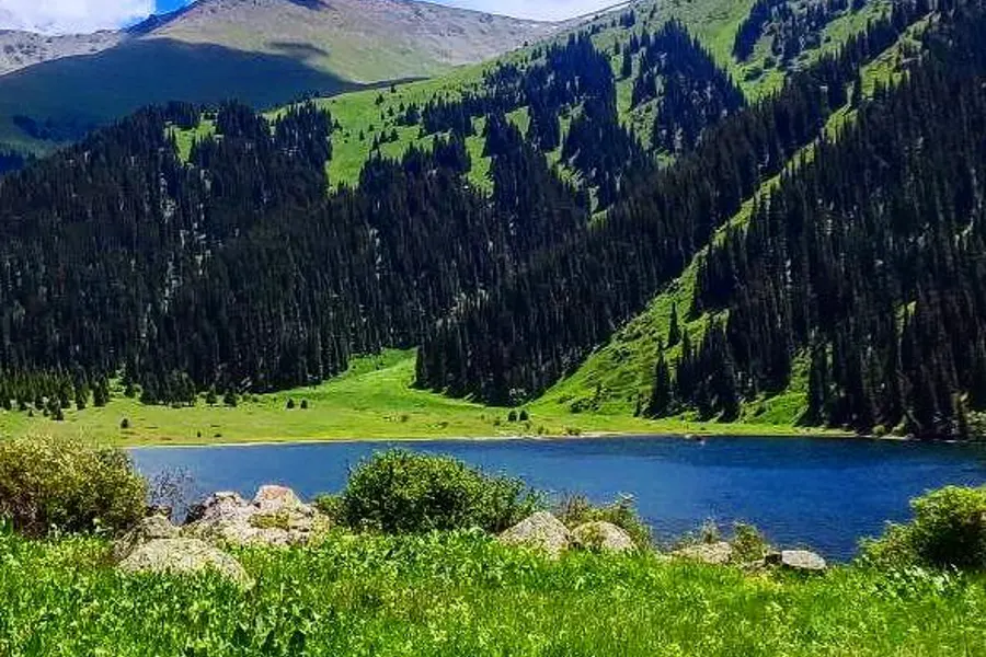 Однодневный тур к озеру Кёл-Когур в Кыргызстане — фото 1