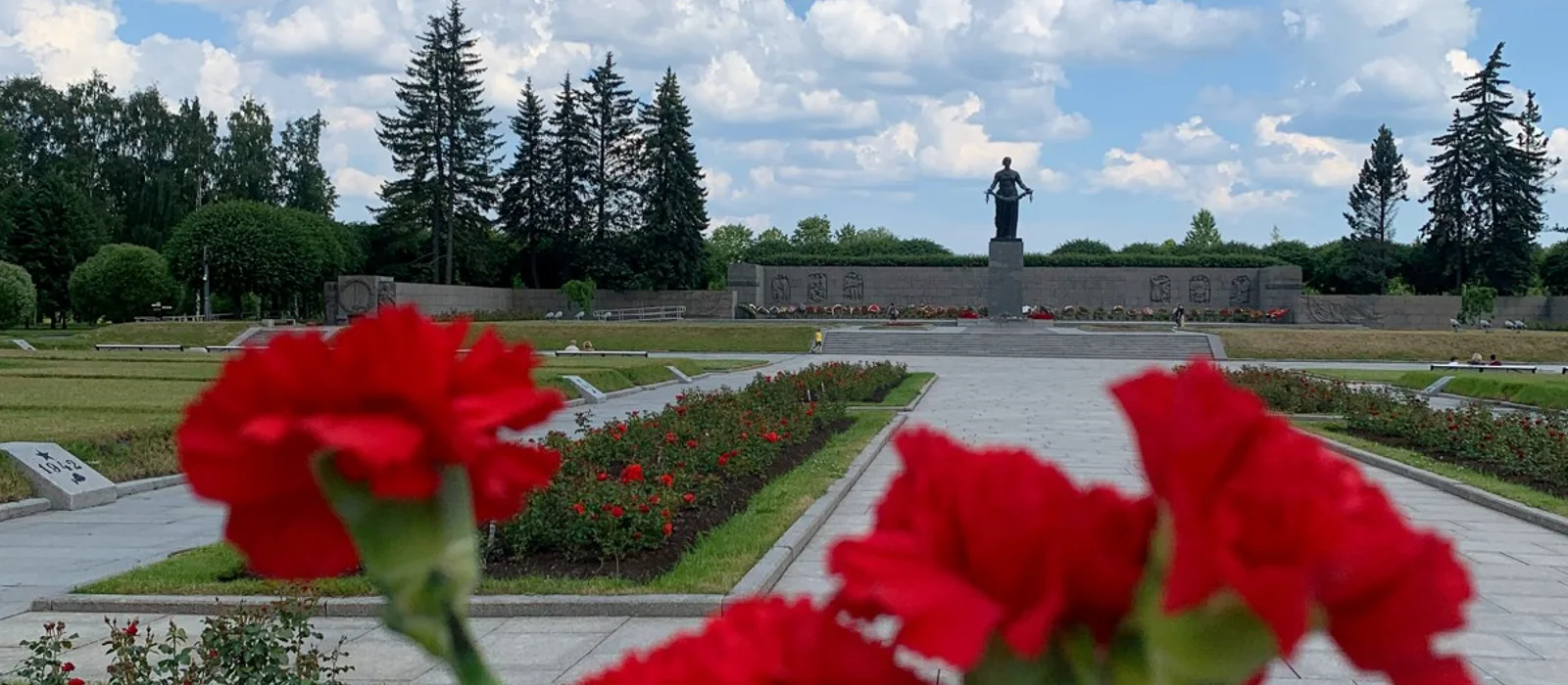 Места памяти блокадного Ленинграда + Пискарёвское кладбище — экскурсия, Санкт-Петербург, Россия | Покатаем