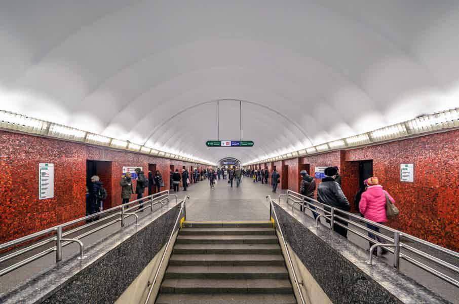 Петербург на метро. Экскурсия по метрополитену - фото 5