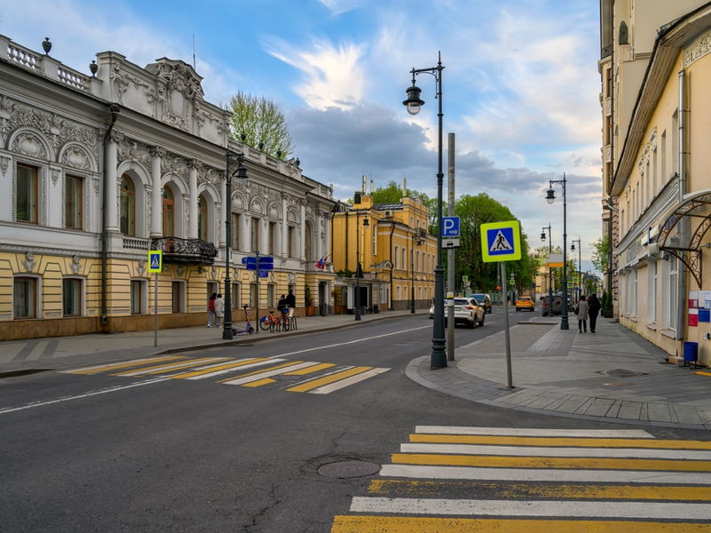 Как Чертолье в Пречистенку превратилось: авторская экскурсия - экскурсия в Москва, Россия