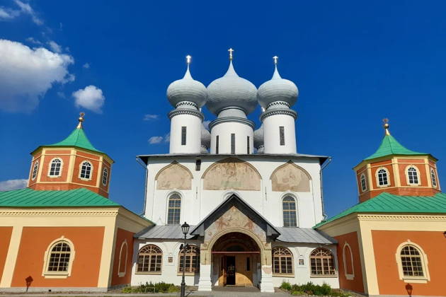 Тихвинский Богородичный Успенский мужской монастырь