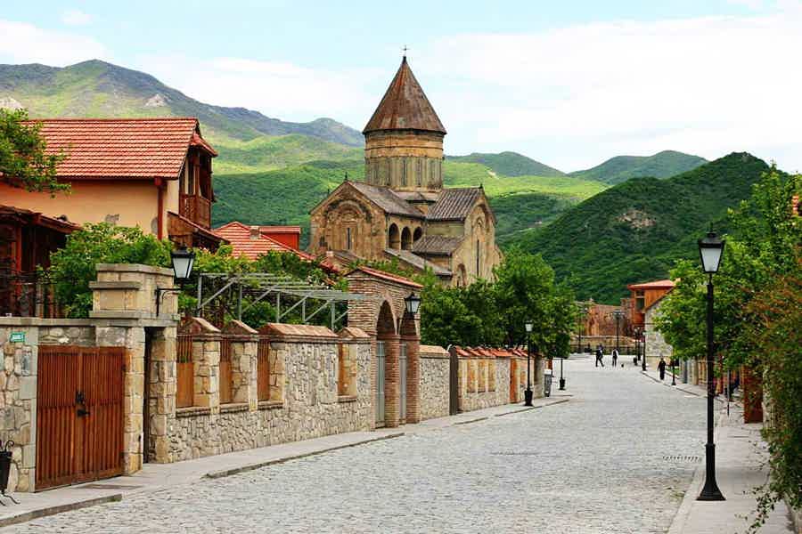 Экскурсия в Мцхета, Джвари и Уплисцихе - древнейшие города Грузии. - фото 2