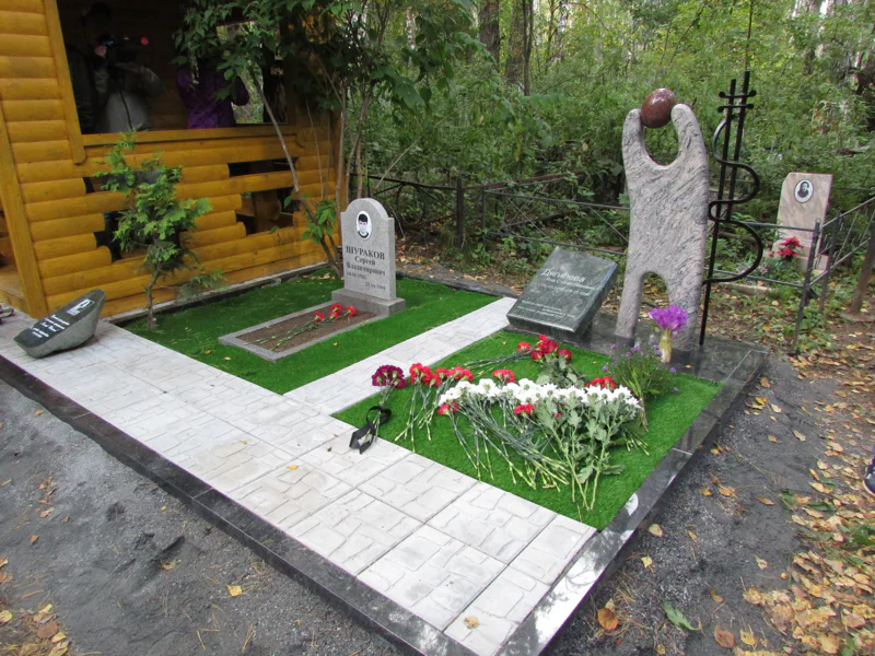 Экскурсия по главному некрополю Новосибирска — фото 4, Новосибирск | Покатаем