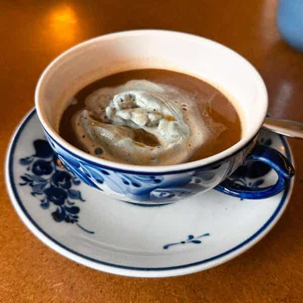 Прогулка со вкусом кофе: от первой кофейни до кофейной магии - фото 5