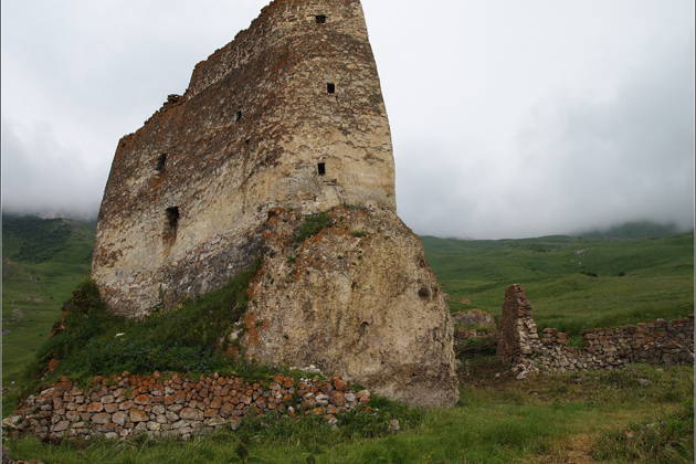 Башни рассказывают: история и предания Горной Дигории