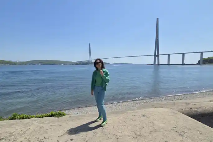 По уникальным бухтам, мысам и пляжам острова Русский