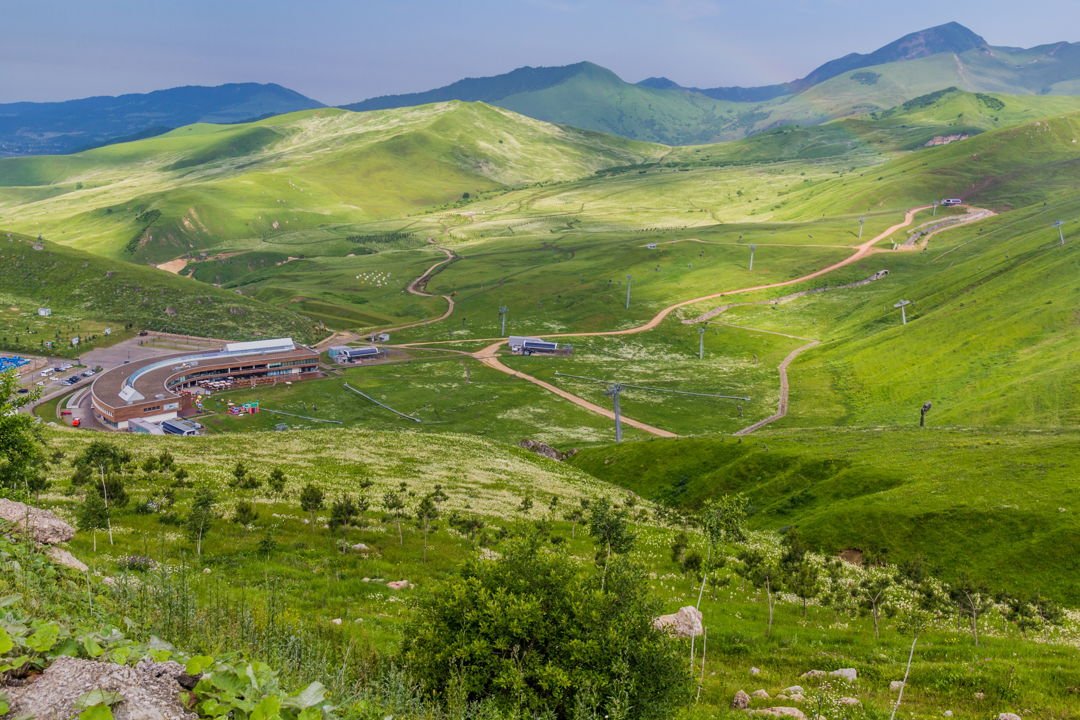 Краски Азербайджана за 1 день: Розовое озеро, Хызы и Шахдаг — фото 5