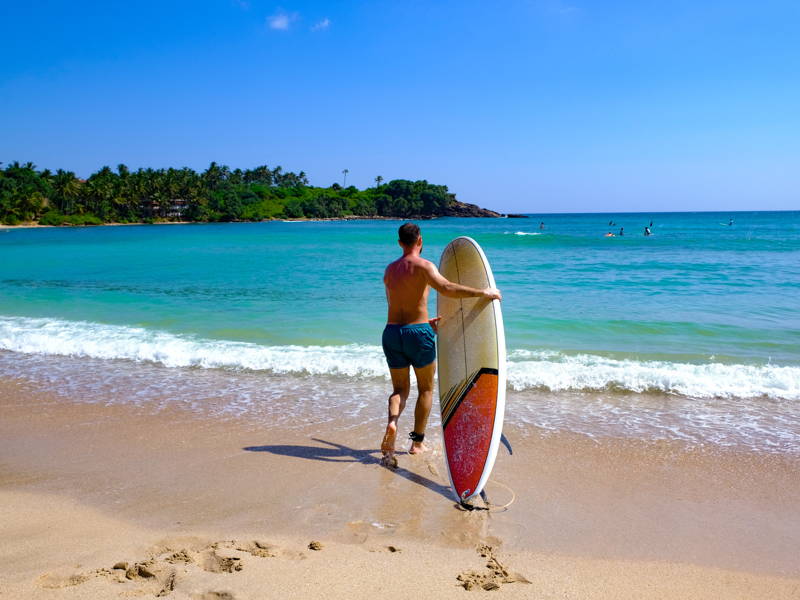 Surf & Stay — персональный серф-урок в Мириссе на лучших волнах Шри-Ланки