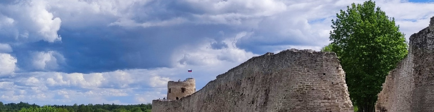 Экскурсия по Печорам и Изборску