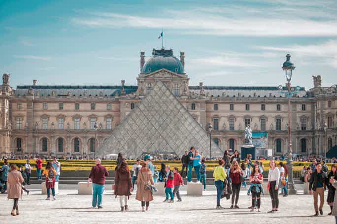 The Paris Louvre Museum: Two-Hour Private Families & Childrens' Guided Tour