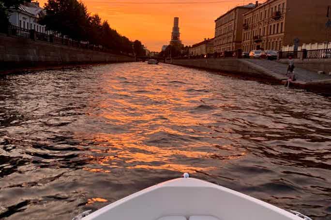Экскурсия по рекам и каналам Санкт-Петербурга