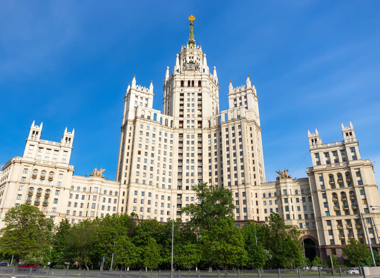 Сталинские высотки: индивидуальная автобусная экскурсия — экскурсия, Москва, Россия | Покатаем