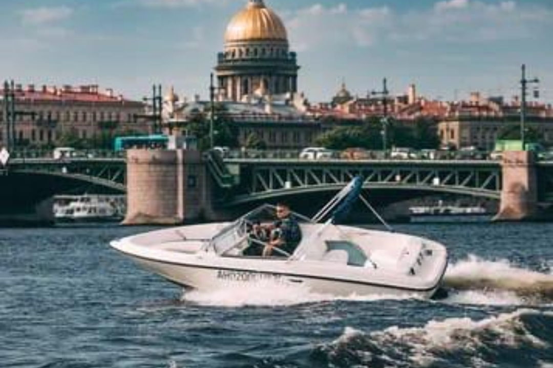 Прогулка на катере по рекам и каналам Санкт-Петербурга — фото 5