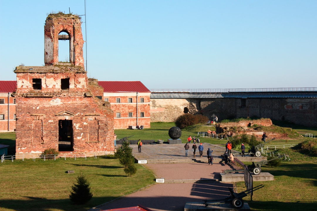 Автобусная экскурсия в Шлиссельбург (крепость Орешек) — фото 1
