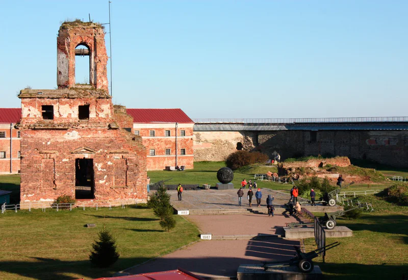 Автобусная экскурсия в Шлиссельбург (крепость Орешек) — фото 1