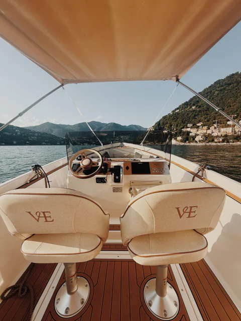 Private Boat Tour with Prosecco