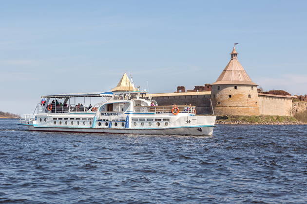 Переправа в крепость Орешек