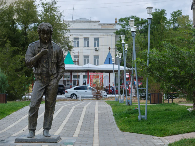 Культурное сердце Элисты: от поэтов до Будды — фото 5, Элиста | Покатаем