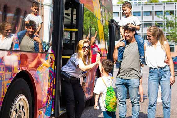 Амстердам: 24-часовой билет на тур на автобусе hop-on hop-off и круиз 