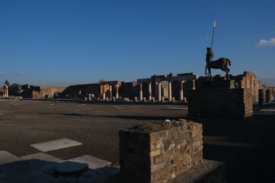 Naples and Pompeii Small-Group Full-Day Tour - photo 2