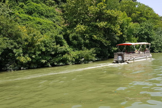 Виды Взгляд по-новому: на катере по Куре — кратко, весело и интересно