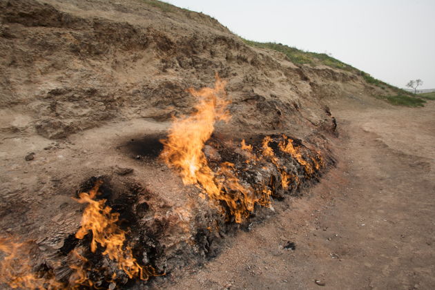 Виды Экскурсия по Апшерону: «Атешгях» и  «Янардаг»