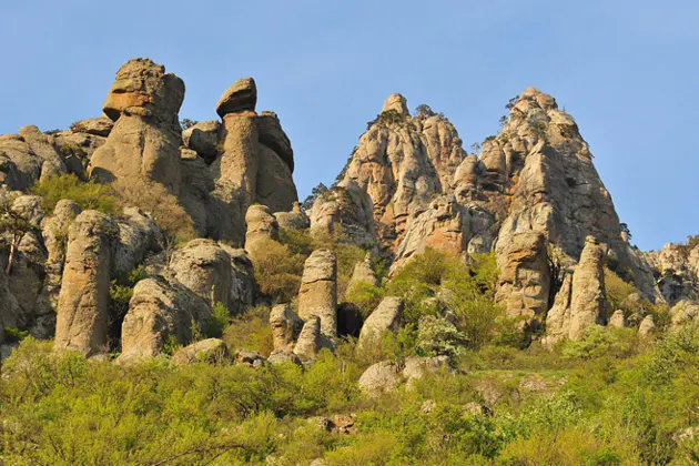 Каменные идолы горы Демерджи и купание в водопаде Джур-Джур — фото 2
