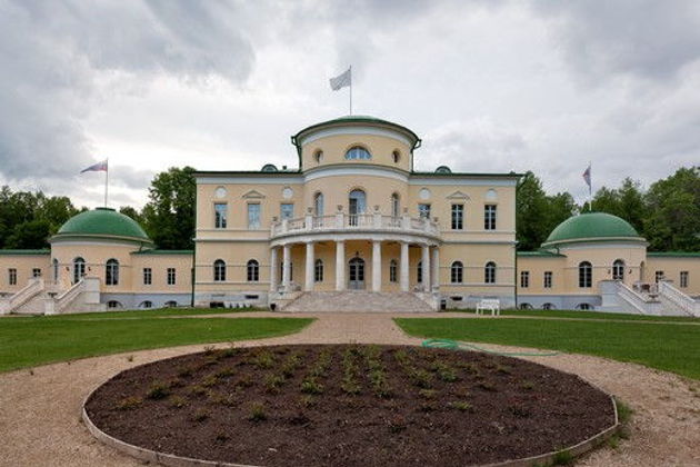 Виды Возрождённая усадьба князей Куракиных