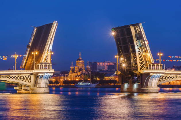Ночной Петербург 2 в 1 — обзорная экскурсия и развод мостов на катере
