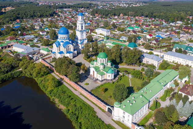Виды Обзорная по Калуге. Исторический центр и космическая застава города