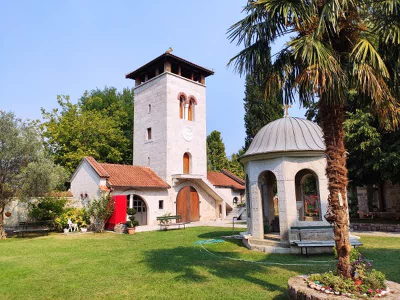 Основные святыни Черногории: Цетине, Острог и Ждребаоник - фото 5