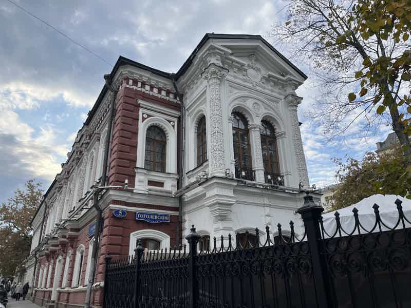 В поисках Гостьи из будущего — городской квест по следам Алисы Селезневой - фото 1