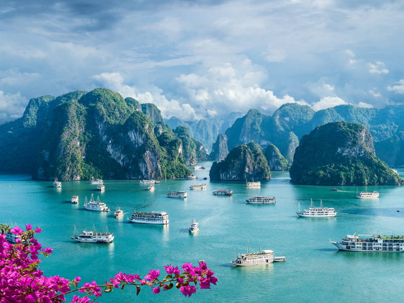 Круиз по Халонгу и Ланха: пещеры, лагуны и каякинг