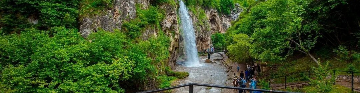 Окрестности курорта: Медовые водопады и Кольцо-гора