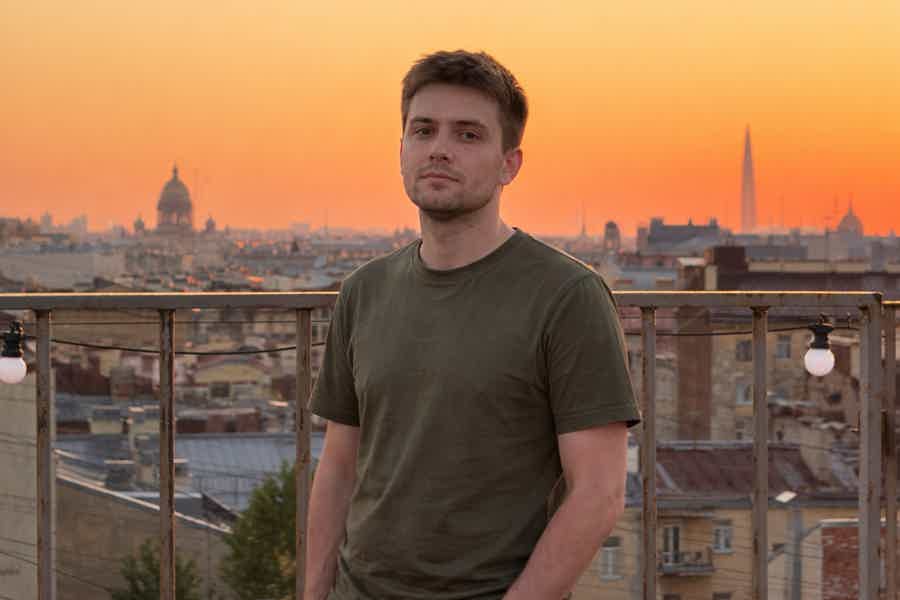 Петербург без декораций: скрытые парадные, дворы-колодцы и панорама с крыши - фото 3