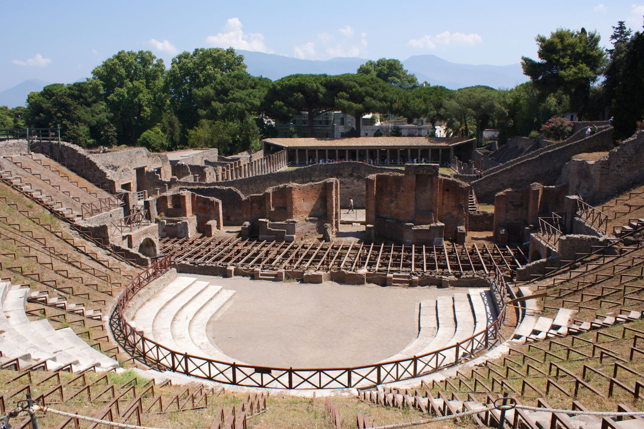 Машина времени: путешествие в Помпеи
