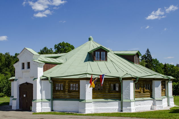 Золотой Век русской усадьбы. Середниково и Братцево