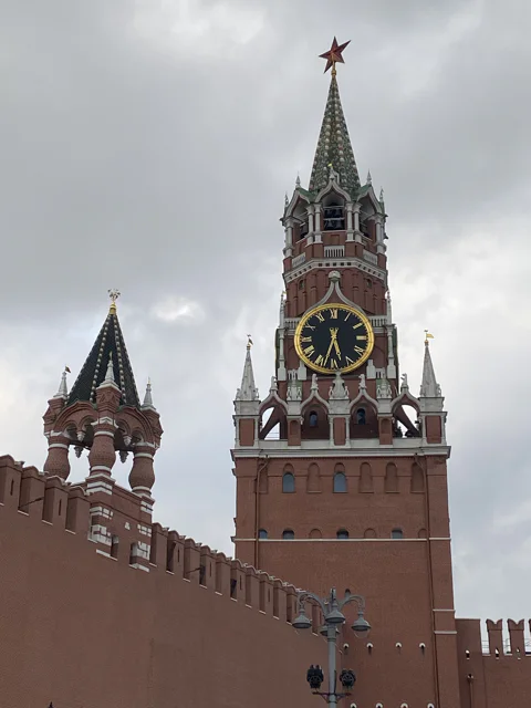 «КРАСНАЯ — преКРАСНАЯ»: Красная площадь для взрослых и детей