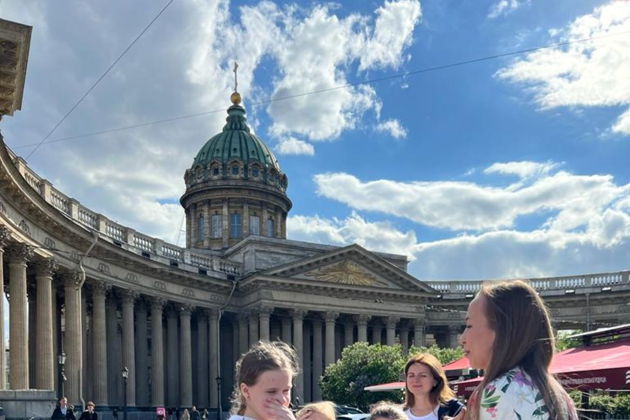 Фото к экскурсии Онлайн-КВЕСТ по Санкт-Петербургу (старт от Казанского собора)