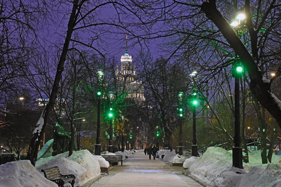 Бульварное кольцо Москвы: Яузский бульвар — фото 1