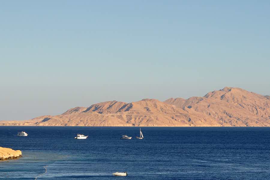 Морская прогулка на яхте на остров Тиран - фото 2