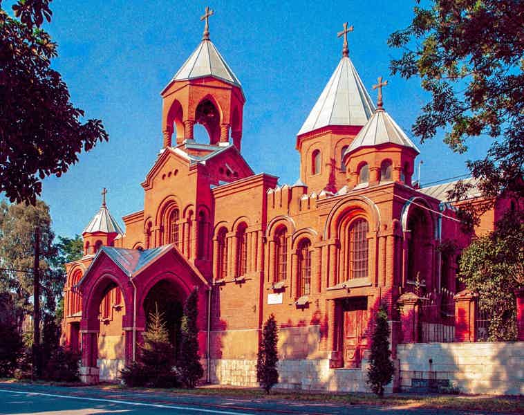 Владикавказ — на автомобиле весь город! - фото 4