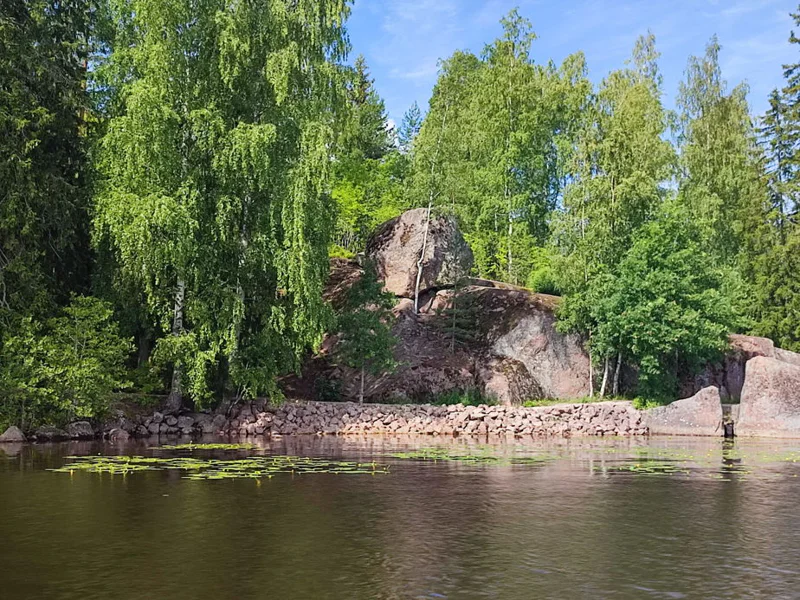 Водная прогулка вдоль парка Монрепо и по Сайменскому каналу — фото 5, Выборг | Покатаем